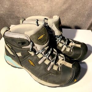 KEEN‎ Black and Gray Outdoor utility Boots waterproof